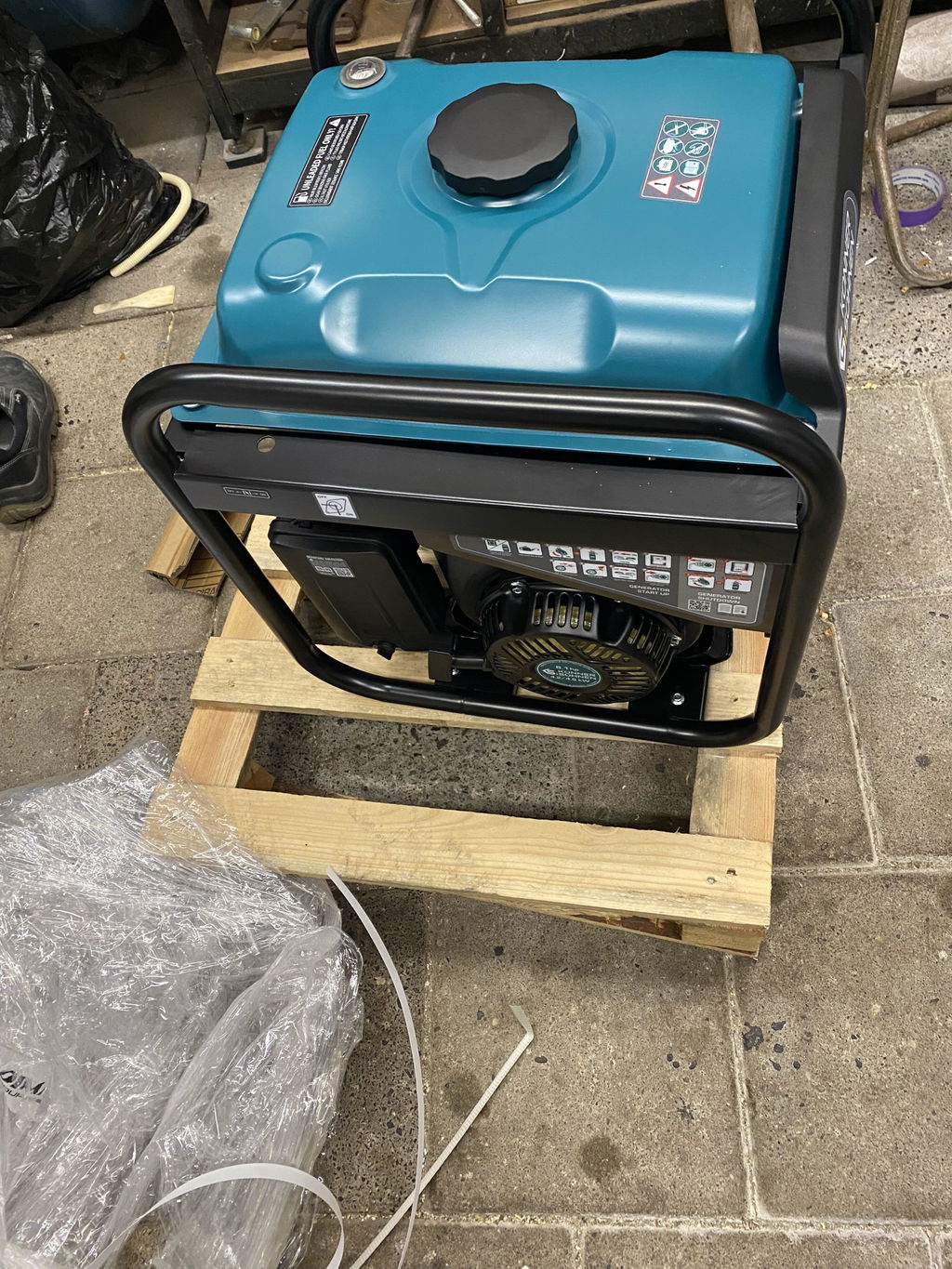 Könner & Söhnen KS 4500iG groupe électrogène inverter bi-carburant