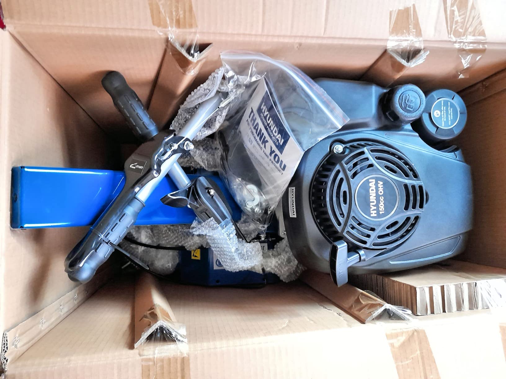 Hyundai HYT150 motoculteur essence 150cc 560mm 2,7kW
