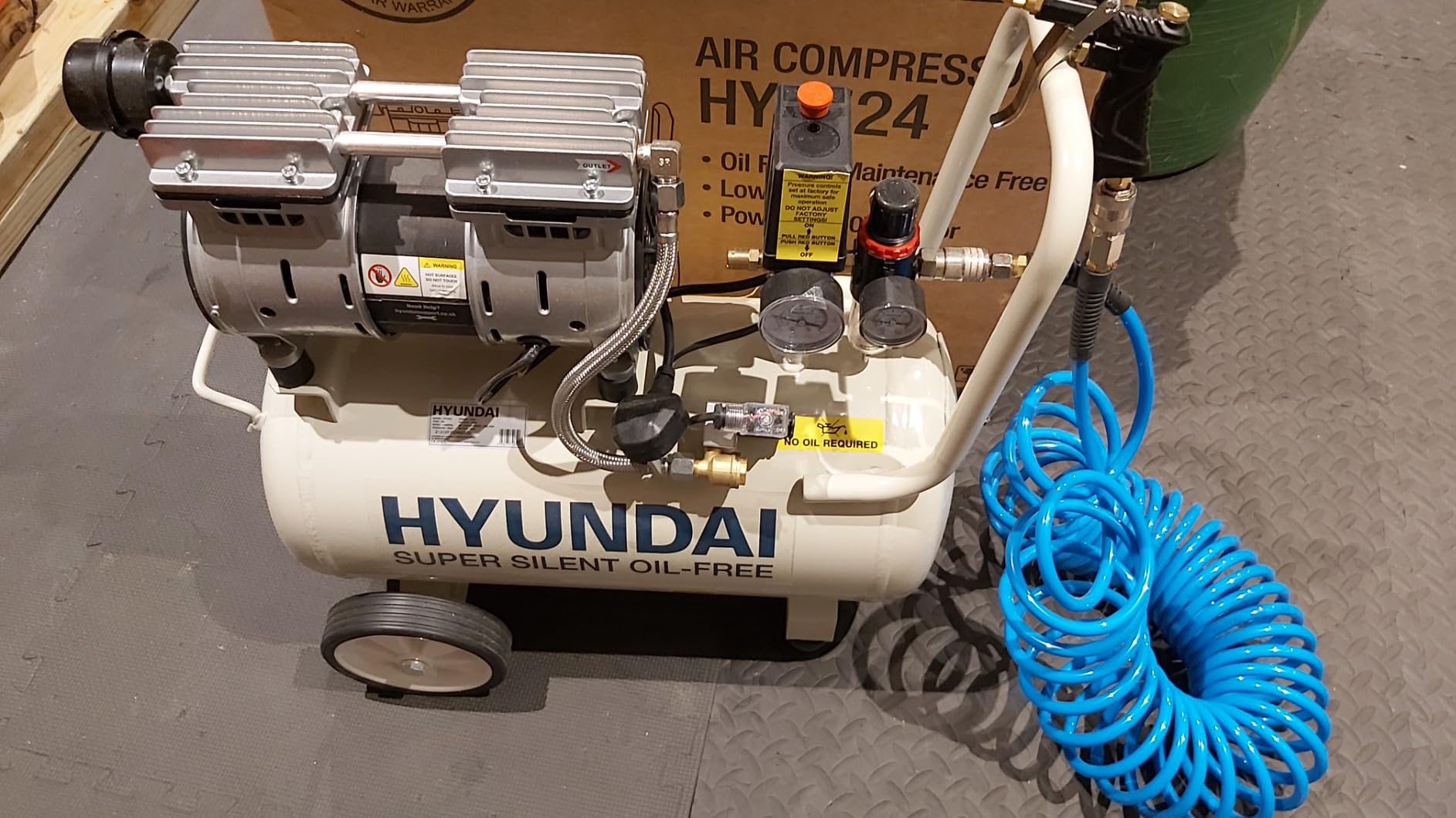Hyundai HY7524 compresseur d’air 24 L 750 W sans huile