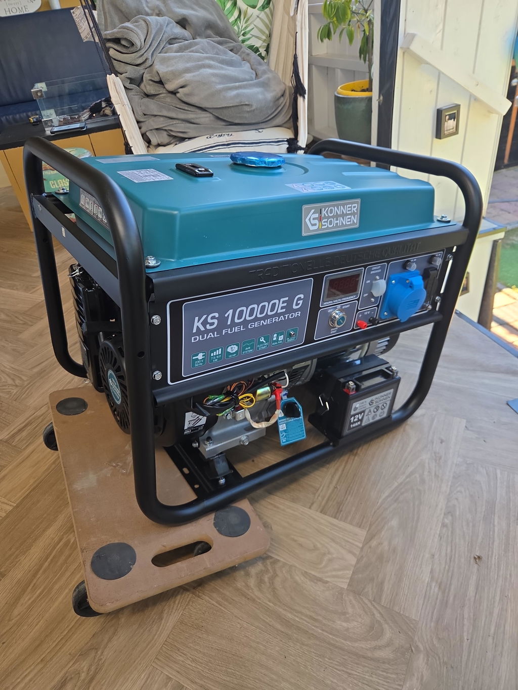 Könner & Söhnen KS 10000E G groupe gaz-essence 8 kW
