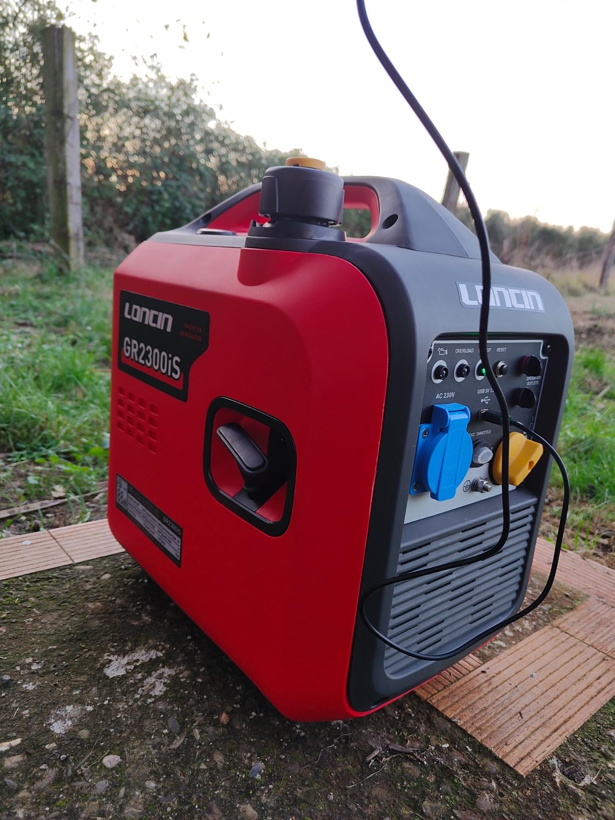 Loncin GR2300iS groupe électrogène inverter 2300W USB rouge