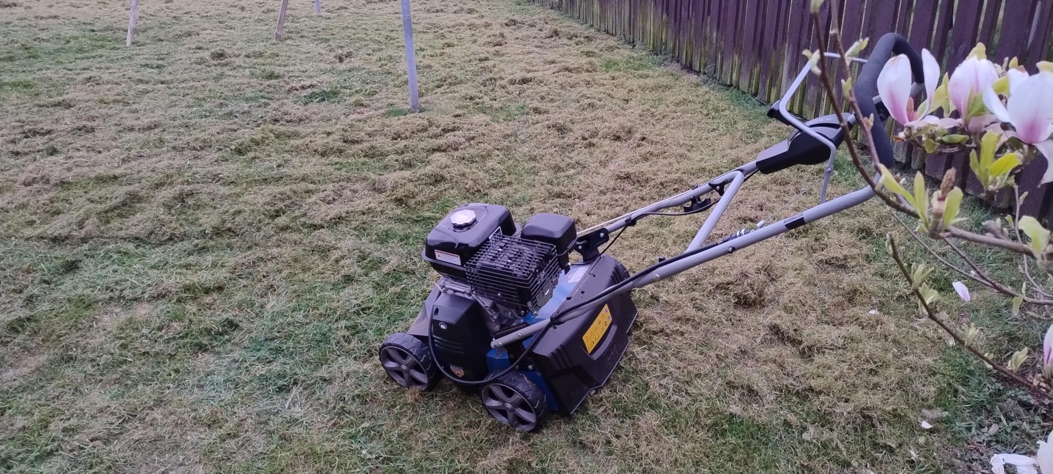 Hyundai HYSC210 scarificateur essence 212 cc 400 mm