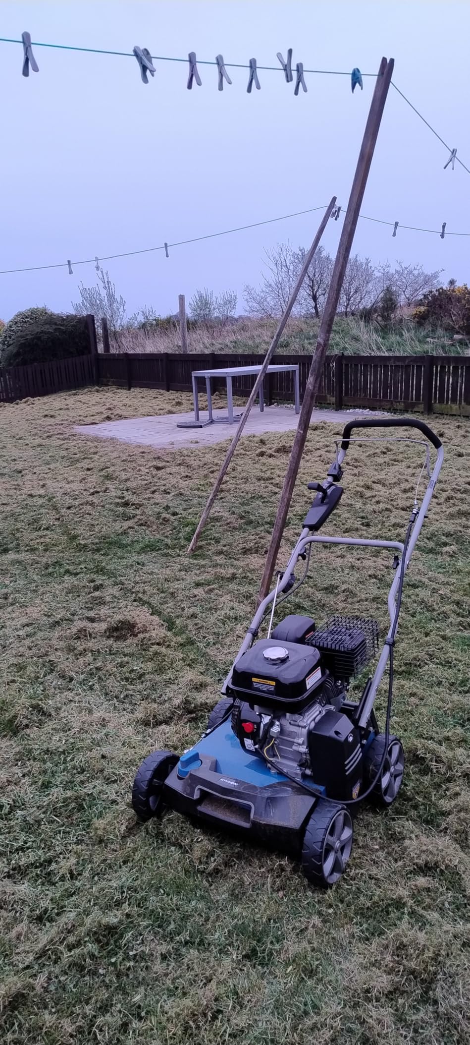 Hyundai HYSC210 scarificateur essence 212 cc 400 mm