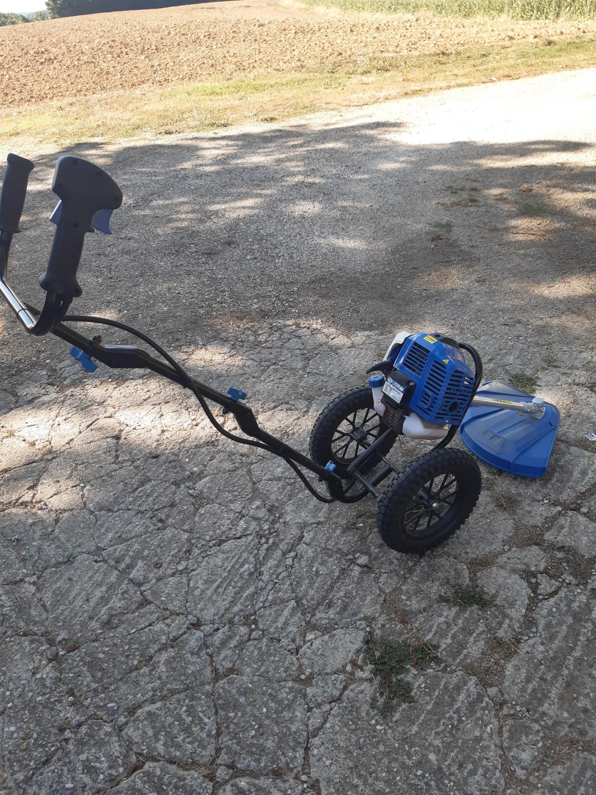 Hyundai Garden Tools HYWT5080 débroussailleuse thermique 1560 W