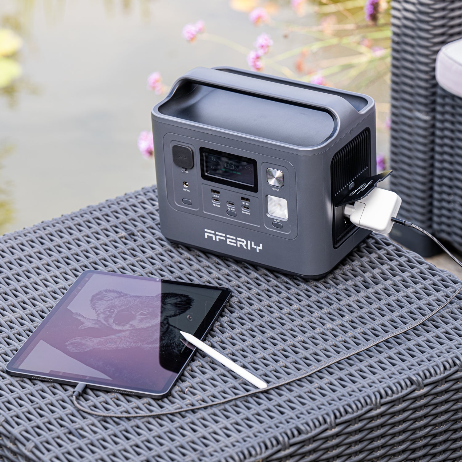 AFERIY Nomad800 P010 800W Station d'Énergie 512Wh